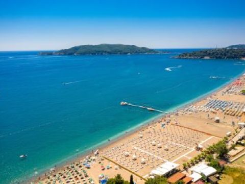 Beach aerial view Contao.jpg