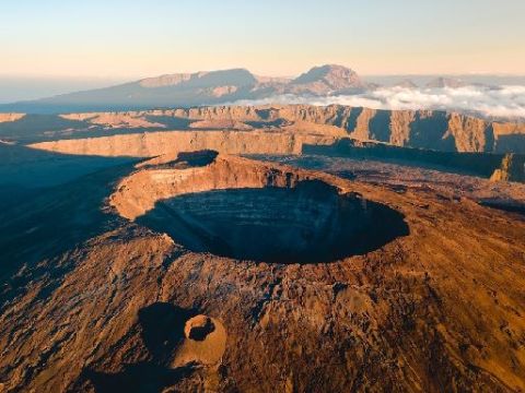 Piton de la Fournaise.jpg